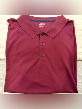 bcg Men's Maroon Polo Shirt - Classic Three-Button Style